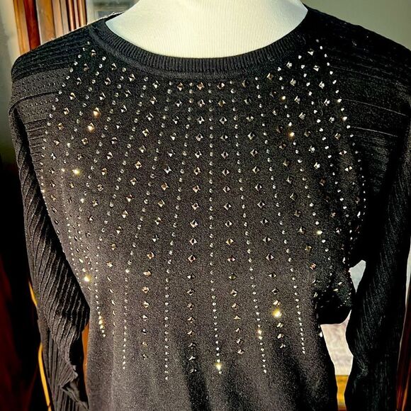 Liv Milano Gorgeous Embellished Sweater Medium. WT220 - Picture 4 of 6